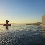 Smy Santorini &