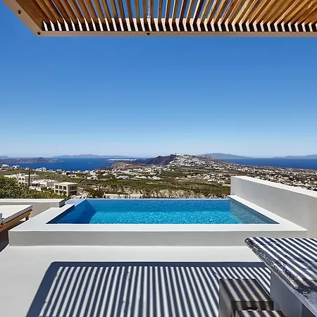 Smy Santorini & 4*