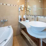 Otel Smy Santorini & 4*