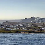 Smy Santorini & 4*