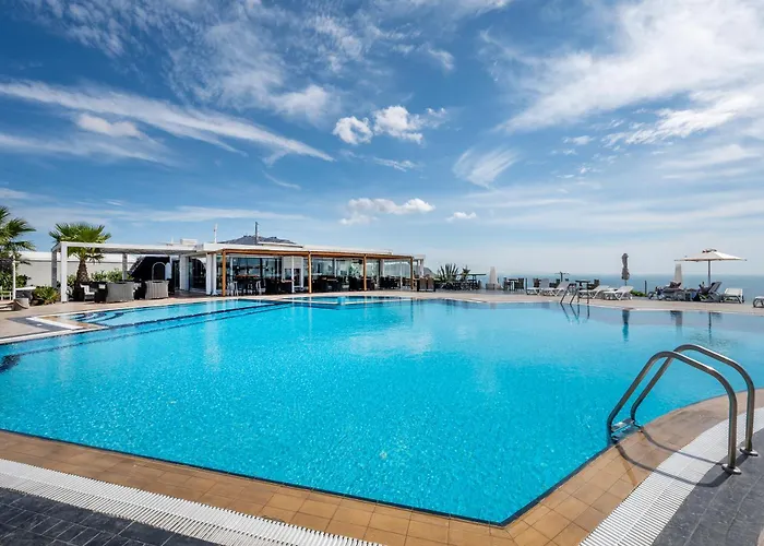 Smy Santorini & מלון 4*