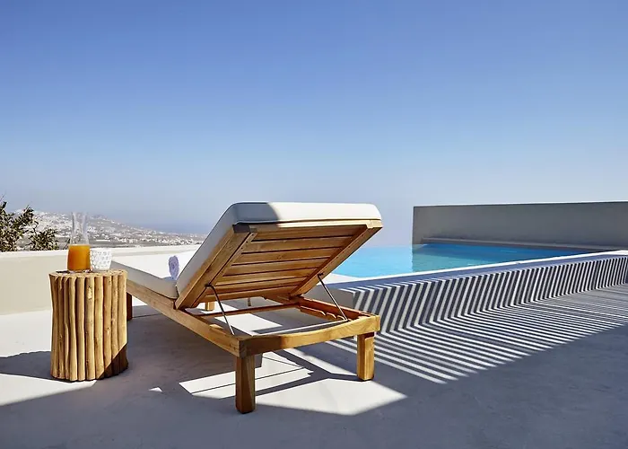 Smy Santorini & 4* Pýrgos